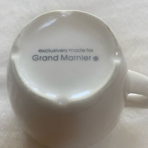 2 Grand Marnier La Postolle Coffee Tea Cup Mugs - Picture 3 of 11